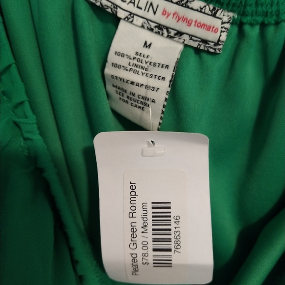 A. Calin by flying tomato romper size Medium - Picture 2 of 3